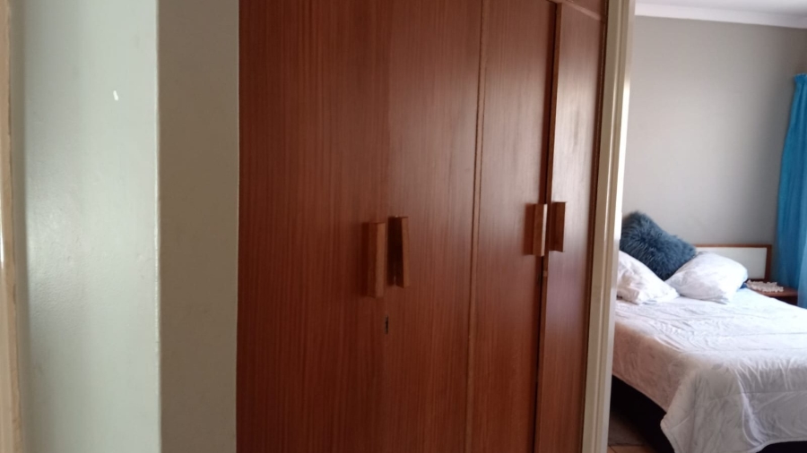 2 Bedroom Property for Sale in Pellissier Free State